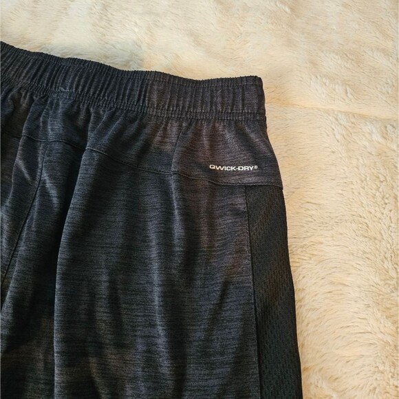 Layer 8 Qwick-Dry  Black Athletic Shorts Size Small - Picture 5 of 5